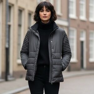 𝅺ryu Black Lightweight Puffer Zip Jacket XS